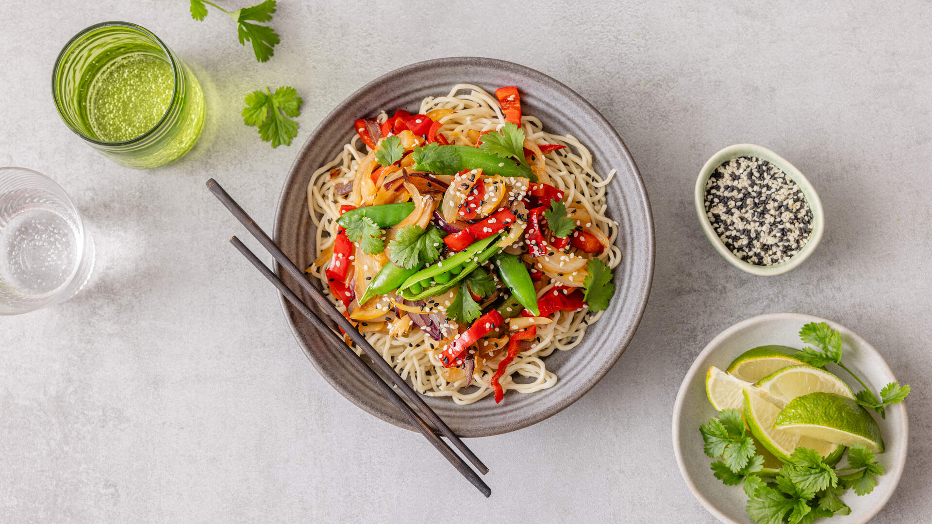 Apetit Maustettu Wok Yrttinen pakaste 400g