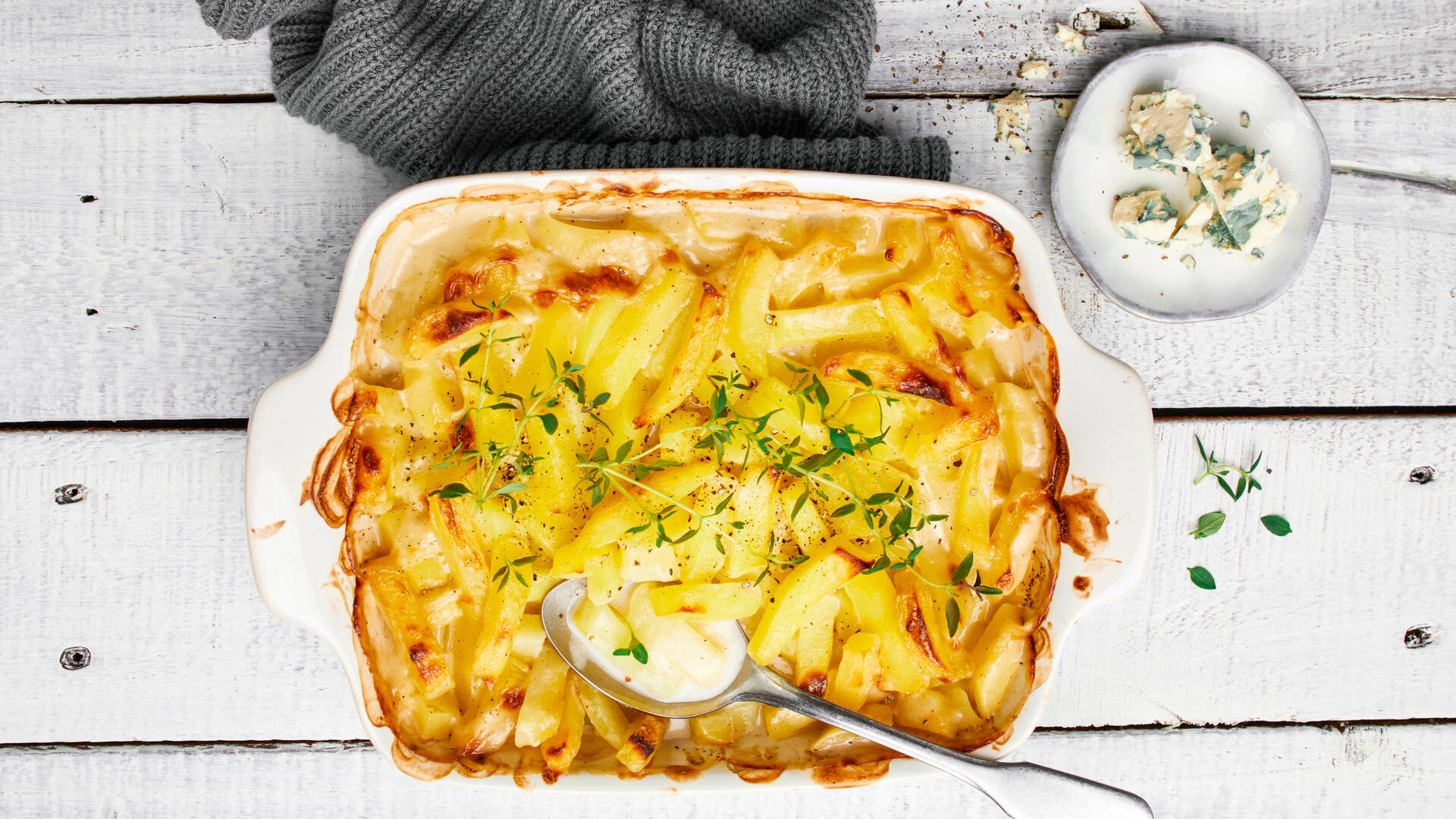 Apetit Kotimainen AURA ® juustoperunat pakaste 700g